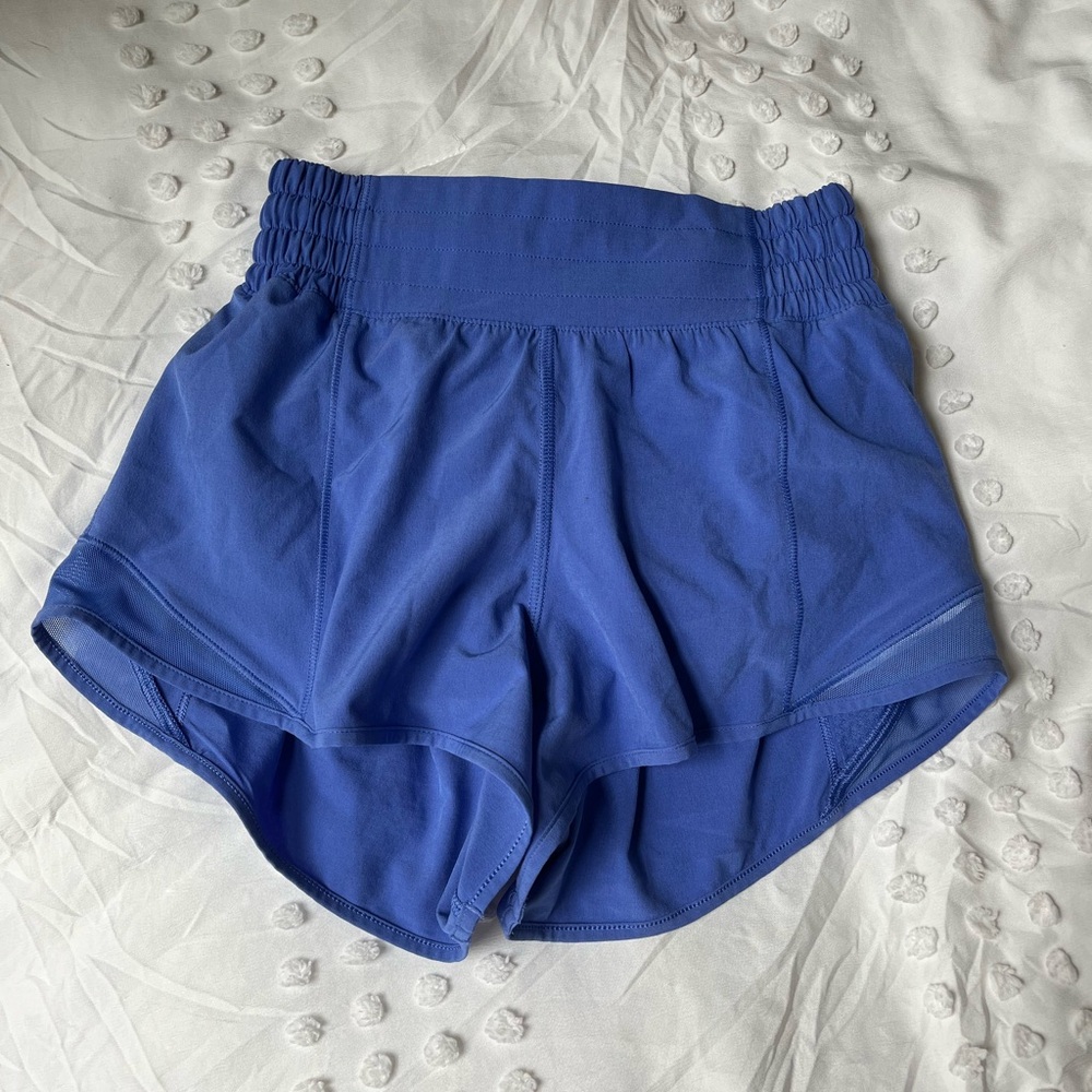 Size 0 High Rise 2.5 inch Lululemon Hottie Hot Shorts